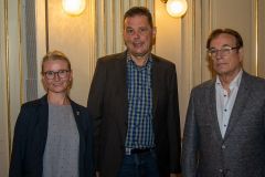 (Mattias Göbel) Der neu gewählte Bundesvorstand: Mari Koskela, Hans Koppold und Dr. Hubert Kleine